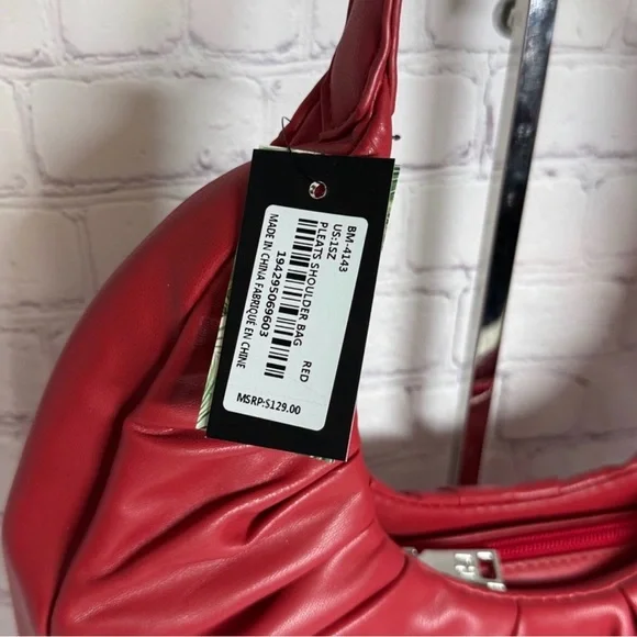 Badgley Mischka Red Vegan Leather Crescent Pleats Shoulder Bag - Picture 3 of 8
